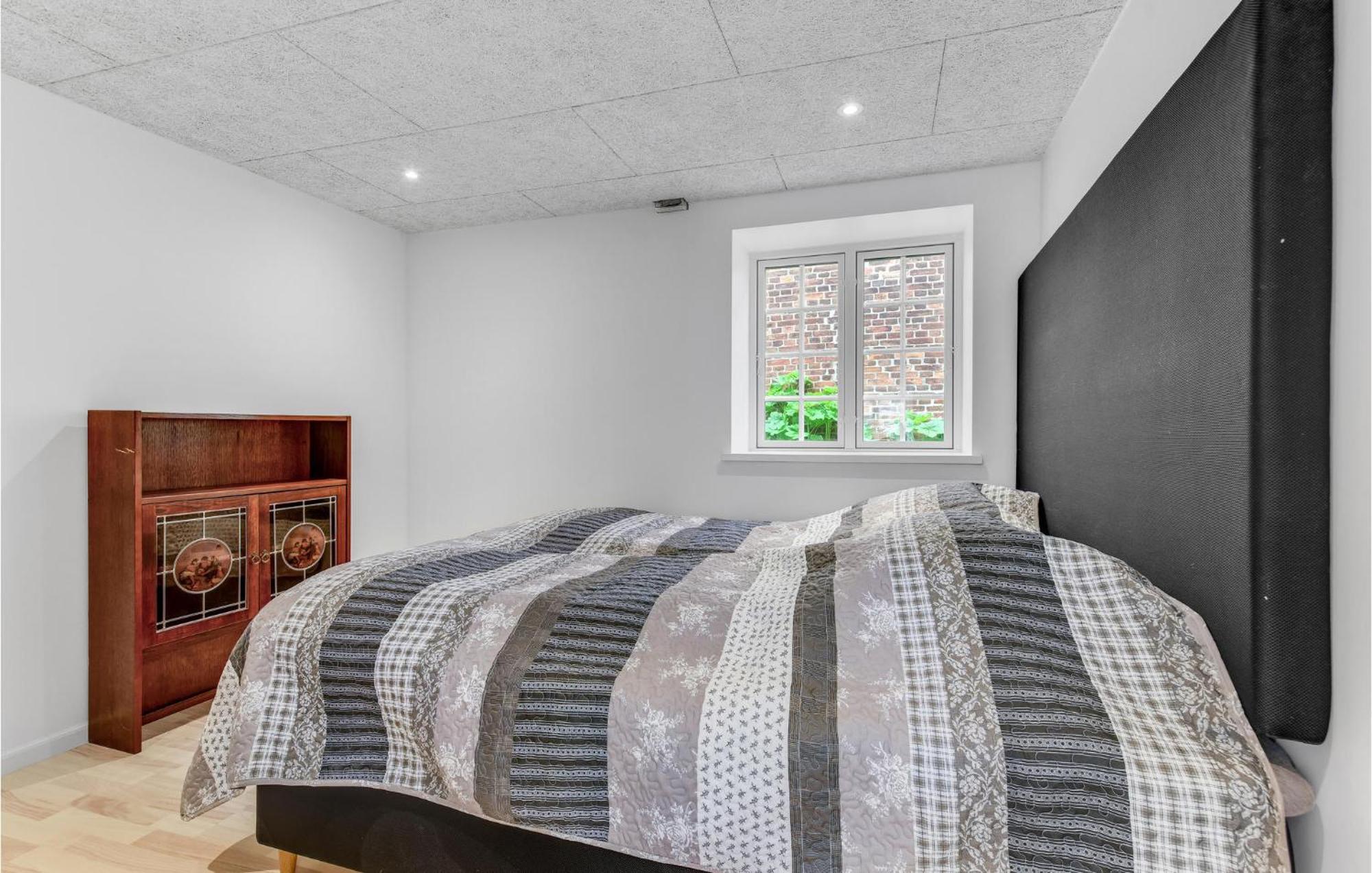 Pet Friendly Home In Hojer With Kitchen エクステリア 写真