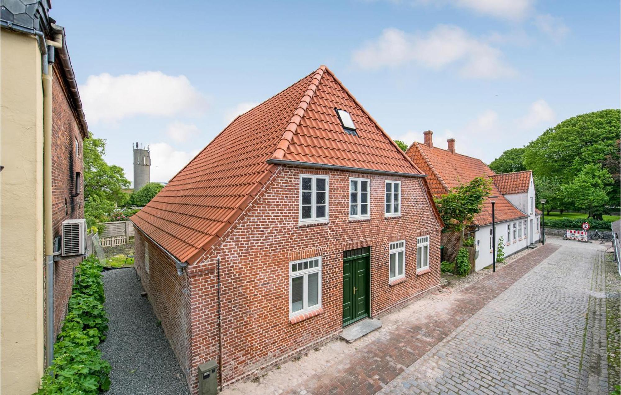 Pet Friendly Home In Hojer With Kitchen エクステリア 写真